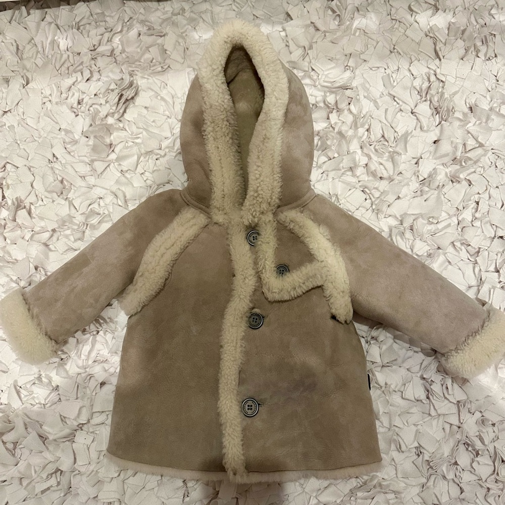100% authentic Burberry baby shearling coat/jacket size 9 months